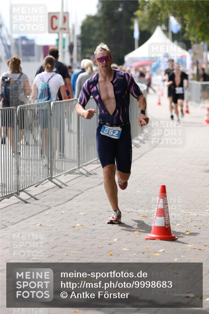 16.08.2026 - KN Förde Triathlon 2026 Antke Förster http://msf.ph/oto/9998683 16.08.2026 13:30:46 Laufen  meine-sportfotos.de