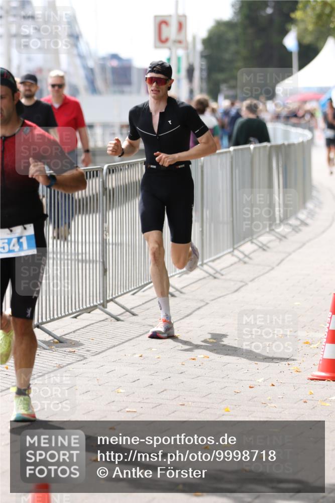 16.08.2026 - KN Förde Triathlon 2026 Antke Förster http://msf.ph/oto/9998718 16.08.2026 13:31:39 Laufen  meine-sportfotos.de