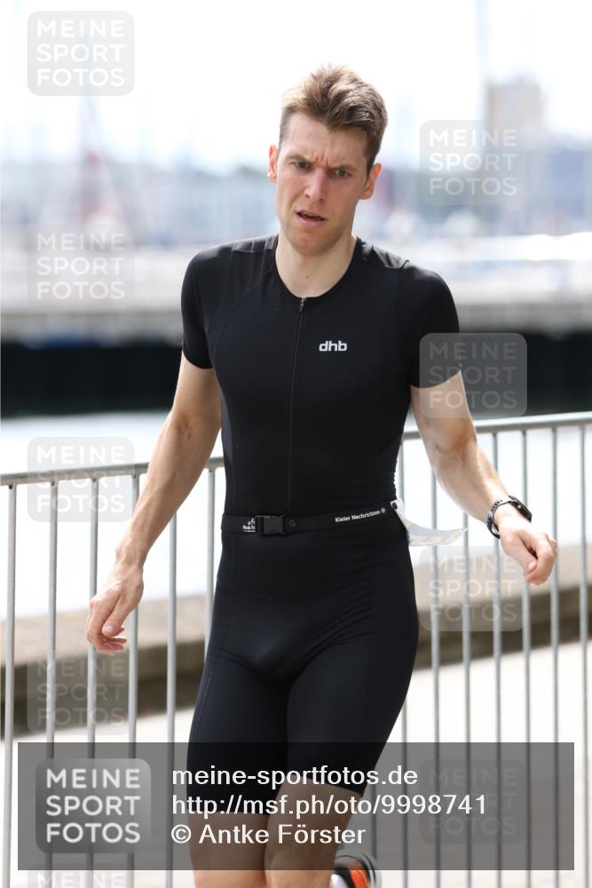 16.08.2026 - KN Förde Triathlon 2026 Antke Förster http://msf.ph/oto/9998741 16.08.2026 13:32:27 Laufen  meine-sportfotos.de