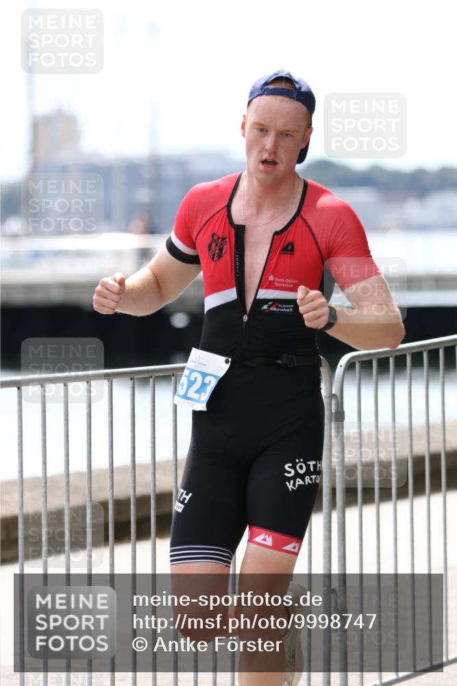 16.08.2026 - KN Förde Triathlon 2026 Antke Förster http://msf.ph/oto/9998747 16.08.2026 13:32:31 Laufen  meine-sportfotos.de