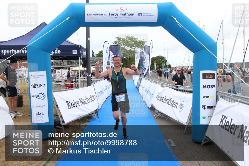 16.08.2026 - KN Förde Triathlon 2026 Markus Tischler http://msf.ph/oto/9998788 16.08.2026 12:08:42 Ziel 390, 390 meine-sportfotos.de