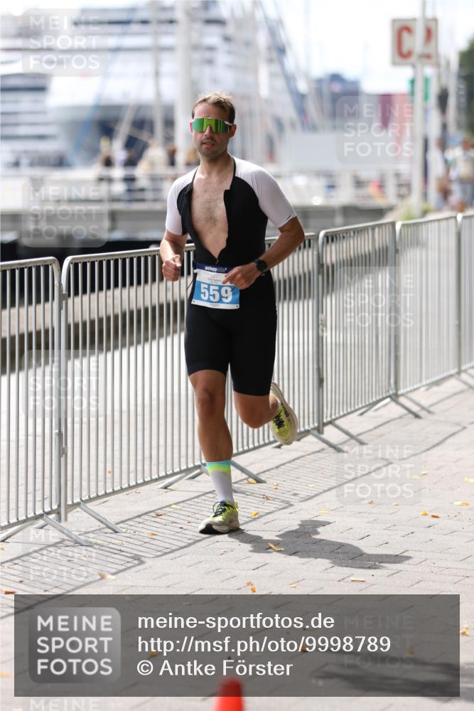 16.08.2026 - KN Förde Triathlon 2026 Antke Förster http://msf.ph/oto/9998789 16.08.2026 13:33:18 Laufen  meine-sportfotos.de