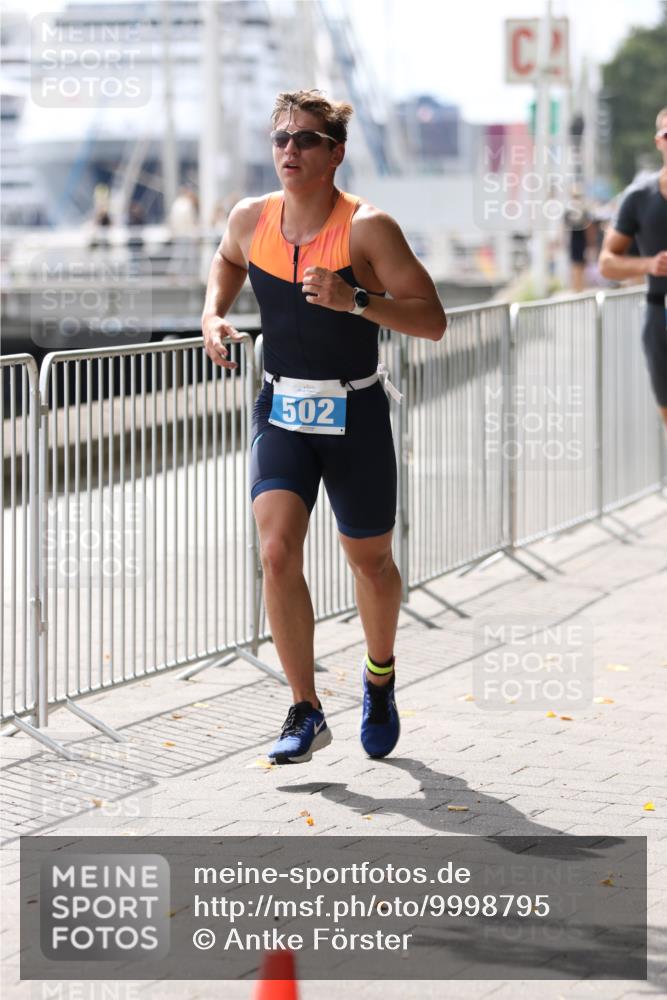 16.08.2026 - KN Förde Triathlon 2026 Antke Förster http://msf.ph/oto/9998795 16.08.2026 13:33:24 Laufen  meine-sportfotos.de