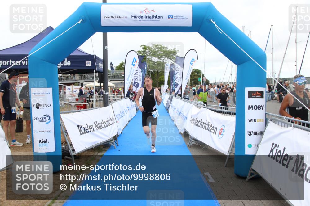 16.08.2026 - KN Förde Triathlon 2026 Markus Tischler http://msf.ph/oto/9998806 16.08.2026 12:09:20 Ziel 355, 355 meine-sportfotos.de