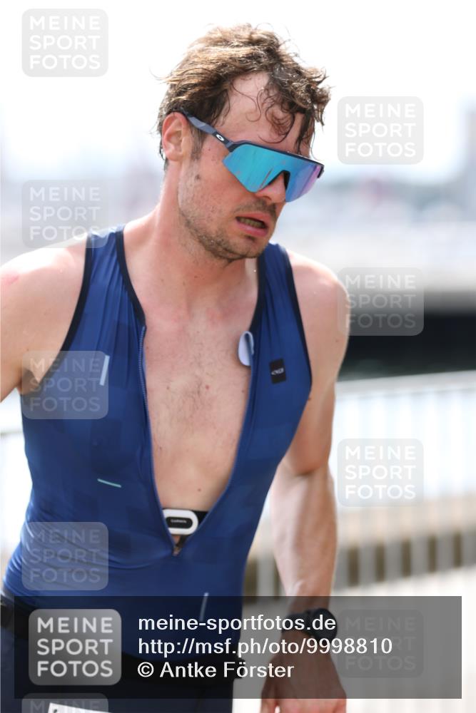 16.08.2026 - KN Förde Triathlon 2026 Antke Förster http://msf.ph/oto/9998810 16.08.2026 13:33:46 Laufen  meine-sportfotos.de
