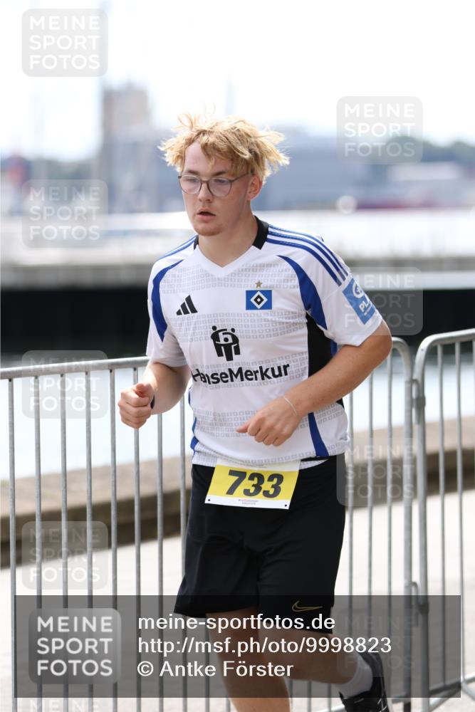16.08.2026 - KN Förde Triathlon 2026 Antke Förster http://msf.ph/oto/9998823 16.08.2026 13:34:03 Laufen  meine-sportfotos.de