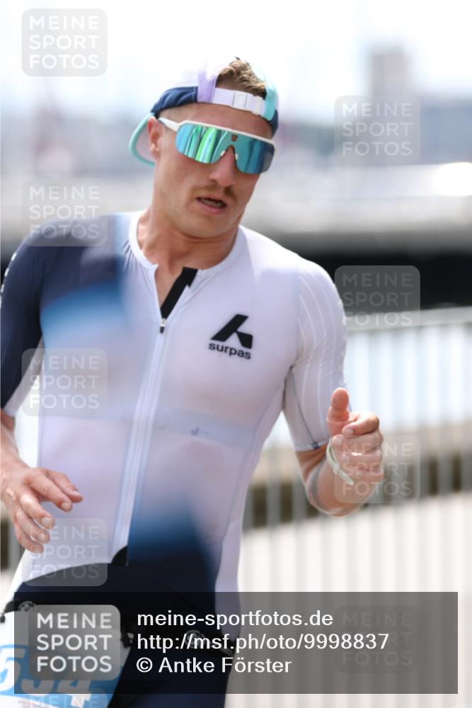 16.08.2026 - KN Förde Triathlon 2026 Antke Förster http://msf.ph/oto/9998837 16.08.2026 13:34:13 Laufen  meine-sportfotos.de