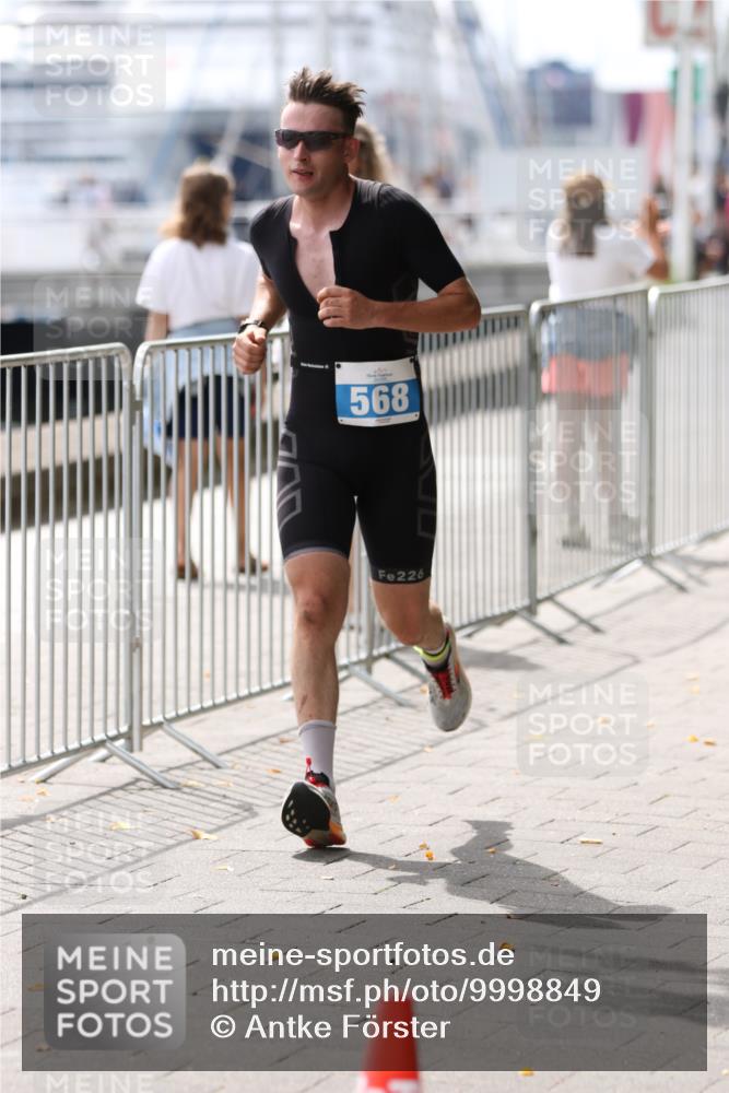 16.08.2026 - KN Förde Triathlon 2026 Antke Förster http://msf.ph/oto/9998849 16.08.2026 13:35:06 Laufen  meine-sportfotos.de