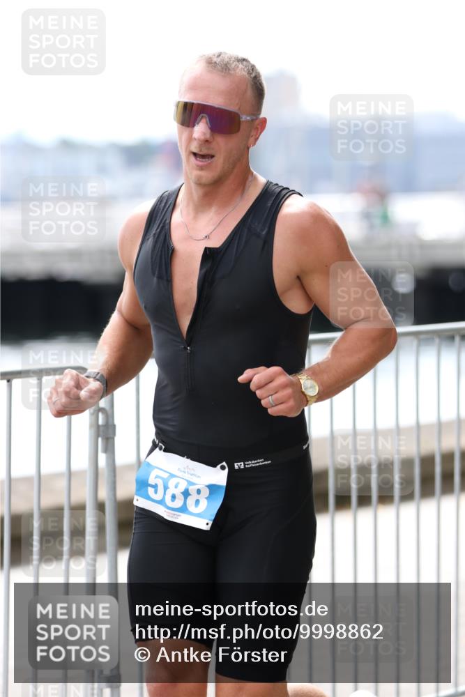 16.08.2026 - KN Förde Triathlon 2026 Antke Förster http://msf.ph/oto/9998862 16.08.2026 13:35:19 Laufen  meine-sportfotos.de