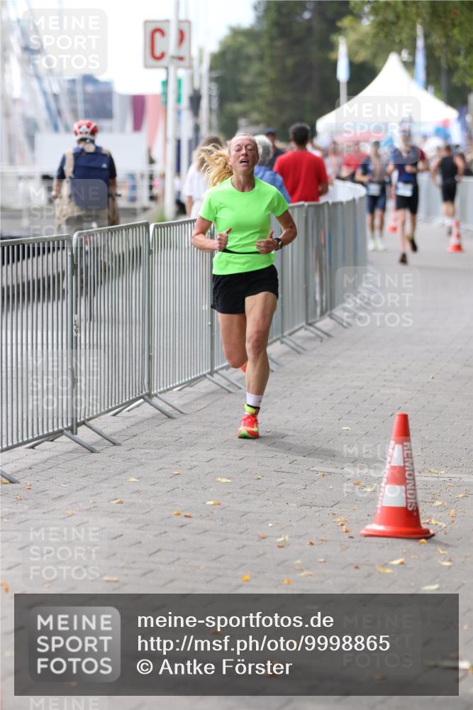 16.08.2026 - KN Förde Triathlon 2026 Antke Förster http://msf.ph/oto/9998865 16.08.2026 13:35:47 Laufen  meine-sportfotos.de
