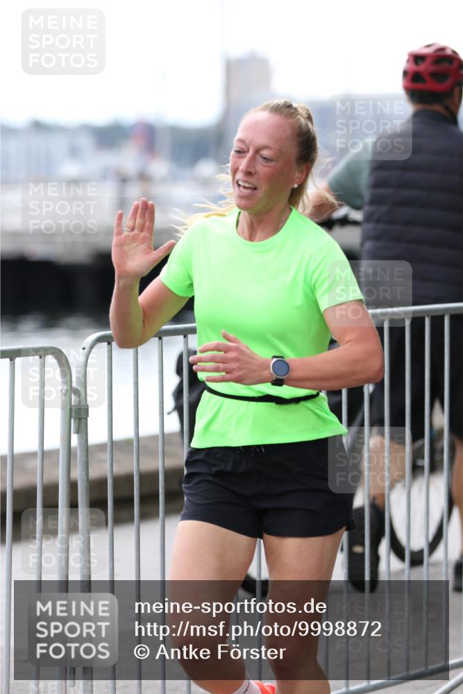 16.08.2026 - KN Förde Triathlon 2026 Antke Förster http://msf.ph/oto/9998872 16.08.2026 13:35:50 Laufen  meine-sportfotos.de