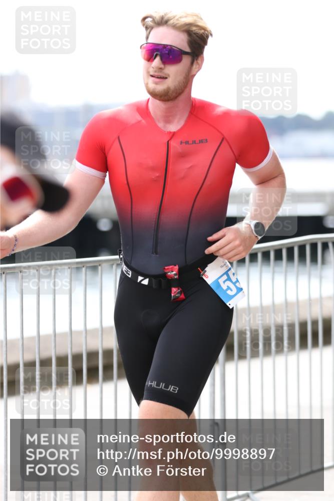 16.08.2026 - KN Förde Triathlon 2026 Antke Förster http://msf.ph/oto/9998897 16.08.2026 13:36:08 Laufen  meine-sportfotos.de
