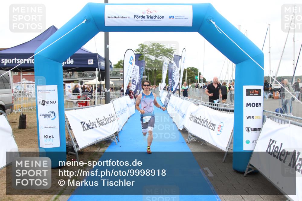 16.08.2026 - KN Förde Triathlon 2026 Markus Tischler http://msf.ph/oto/9998918 16.08.2026 12:10:58 Ziel 386, 386 meine-sportfotos.de