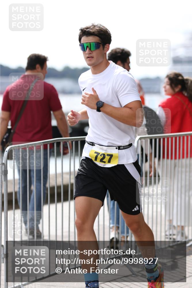 16.08.2026 - KN Förde Triathlon 2026 Antke Förster http://msf.ph/oto/9998927 16.08.2026 13:36:42 Laufen  meine-sportfotos.de
