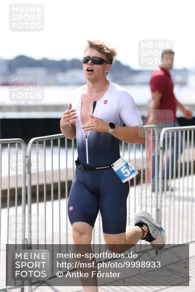 16.08.2026 - KN Förde Triathlon 2026 Antke Förster http://msf.ph/oto/9998933 16.08.2026 13:36:47 Laufen  meine-sportfotos.de