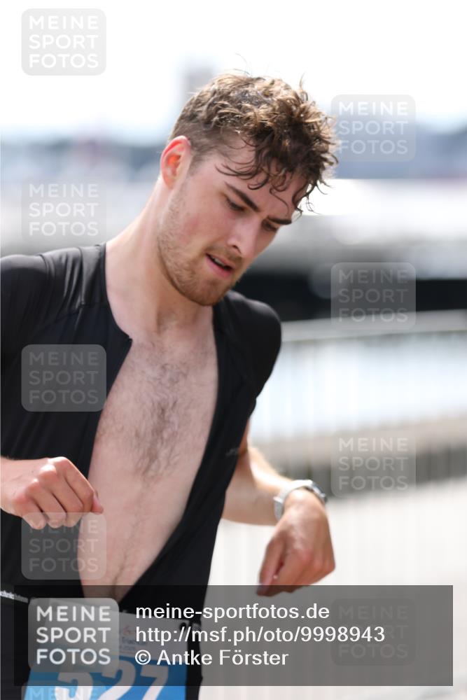 16.08.2026 - KN Förde Triathlon 2026 Antke Förster http://msf.ph/oto/9998943 16.08.2026 13:37:03 Laufen  meine-sportfotos.de