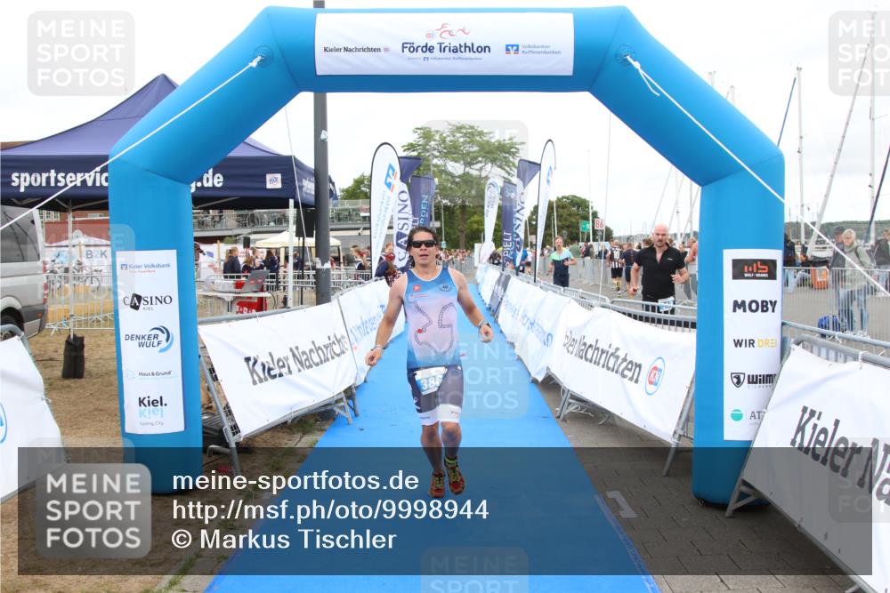 16.08.2026 - KN Förde Triathlon 2026 Markus Tischler http://msf.ph/oto/9998944 16.08.2026 12:10:58 Ziel 386, 386 meine-sportfotos.de