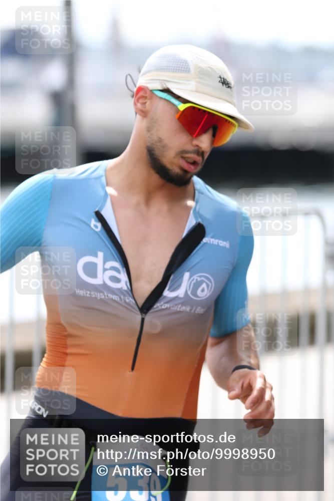 16.08.2026 - KN Förde Triathlon 2026 Antke Förster http://msf.ph/oto/9998950 16.08.2026 13:37:09 Laufen  meine-sportfotos.de