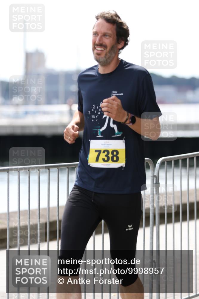 16.08.2026 - KN Förde Triathlon 2026 Antke Förster http://msf.ph/oto/9998957 16.08.2026 13:37:27 Laufen  meine-sportfotos.de