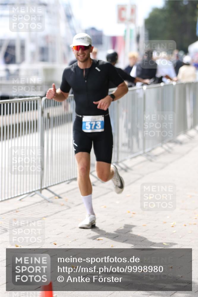 16.08.2026 - KN Förde Triathlon 2026 Antke Förster http://msf.ph/oto/9998980 16.08.2026 13:37:59 Laufen  meine-sportfotos.de