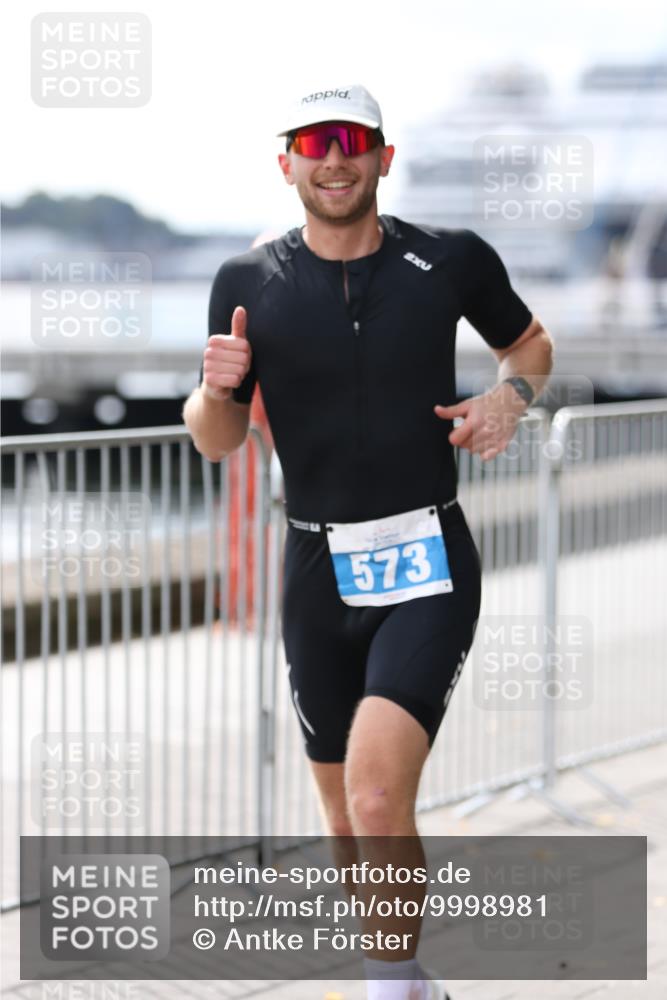 16.08.2026 - KN Förde Triathlon 2026 Antke Förster http://msf.ph/oto/9998981 16.08.2026 13:38:01 Laufen  meine-sportfotos.de
