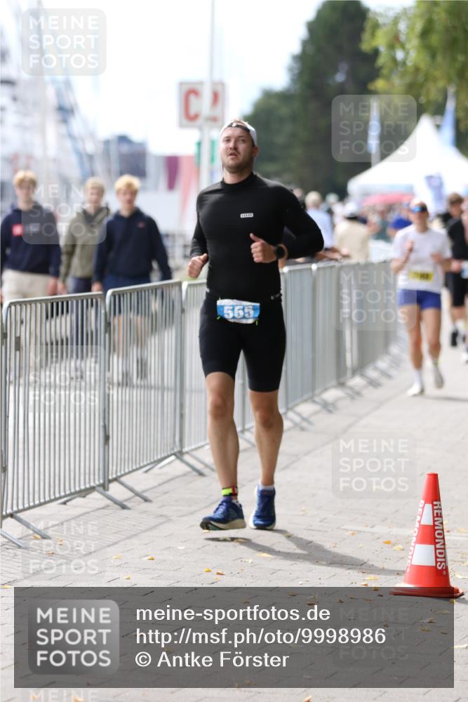 16.08.2026 - KN Förde Triathlon 2026 Antke Förster http://msf.ph/oto/9998986 16.08.2026 13:38:06 Laufen  meine-sportfotos.de
