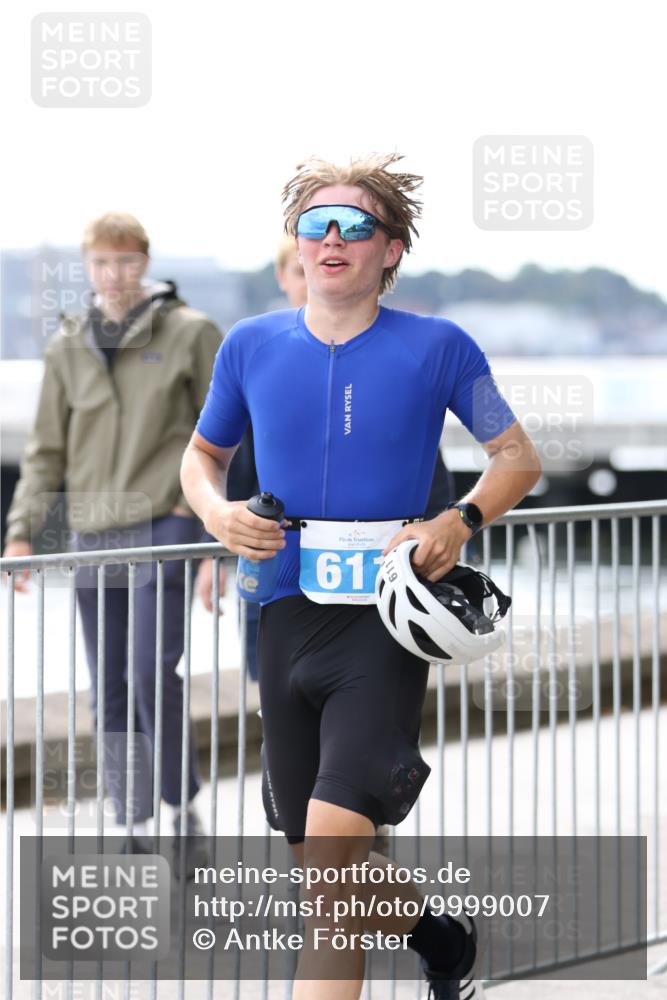 16.08.2026 - KN Förde Triathlon 2026 Antke Förster http://msf.ph/oto/9999007 16.08.2026 13:38:24 Laufen  meine-sportfotos.de