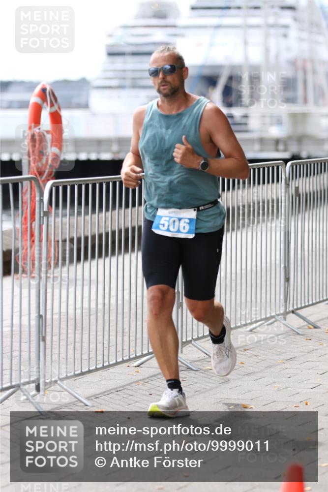 16.08.2026 - KN Förde Triathlon 2026 Antke Förster http://msf.ph/oto/9999011 16.08.2026 13:38:29 Laufen  meine-sportfotos.de