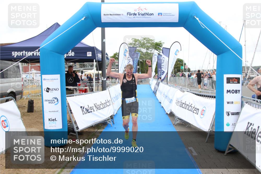 16.08.2026 - KN Förde Triathlon 2026 Markus Tischler http://msf.ph/oto/9999020 16.08.2026 12:11:23 Ziel 358, 358 meine-sportfotos.de