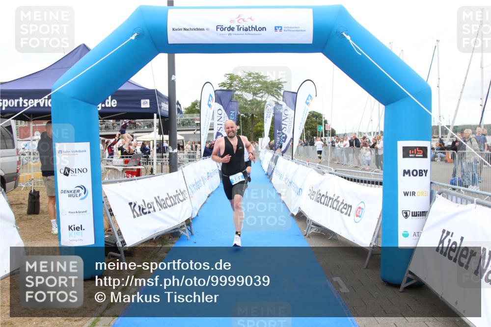 16.08.2026 - KN Förde Triathlon 2026 Markus Tischler http://msf.ph/oto/9999039 16.08.2026 12:11:52 Ziel 353, 382, 353, 382 meine-sportfotos.de