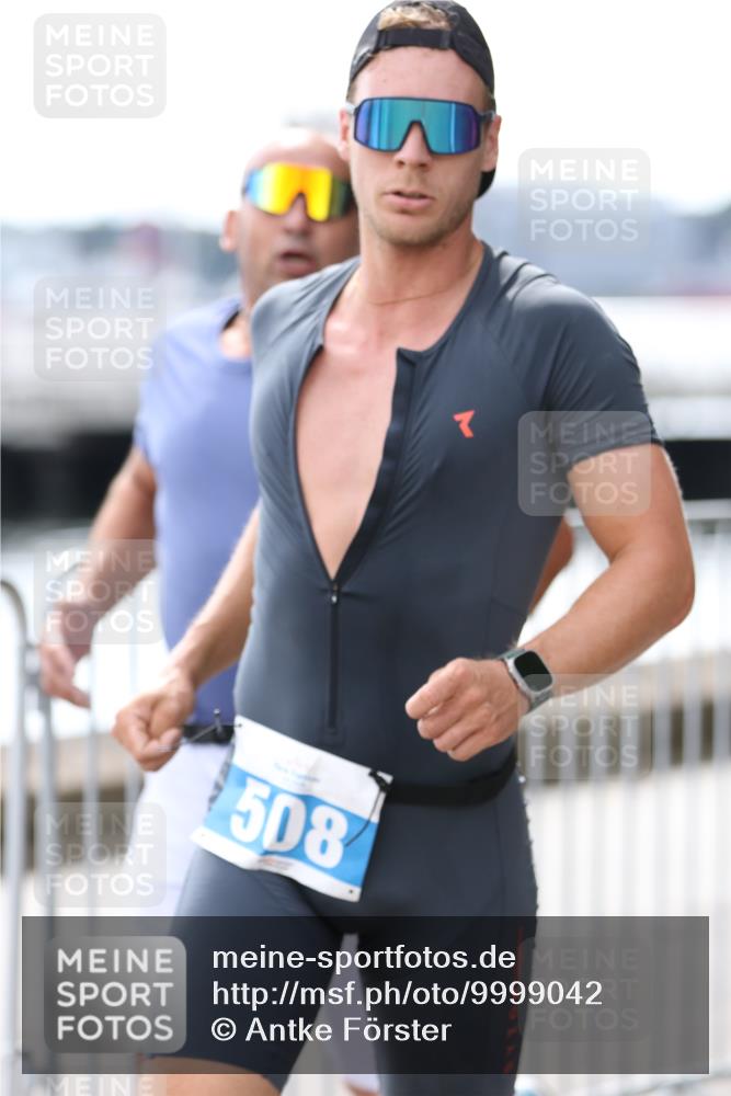 16.08.2026 - KN Förde Triathlon 2026 Antke Förster http://msf.ph/oto/9999042 16.08.2026 13:38:51 Laufen  meine-sportfotos.de