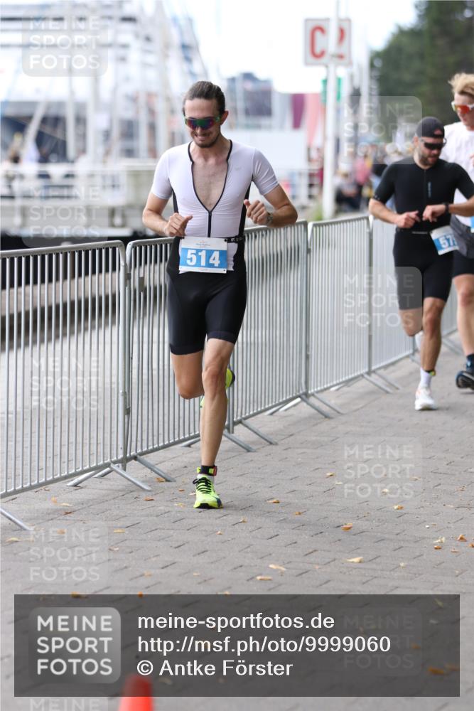 16.08.2026 - KN Förde Triathlon 2026 Antke Förster http://msf.ph/oto/9999060 16.08.2026 13:39:14 Laufen  meine-sportfotos.de