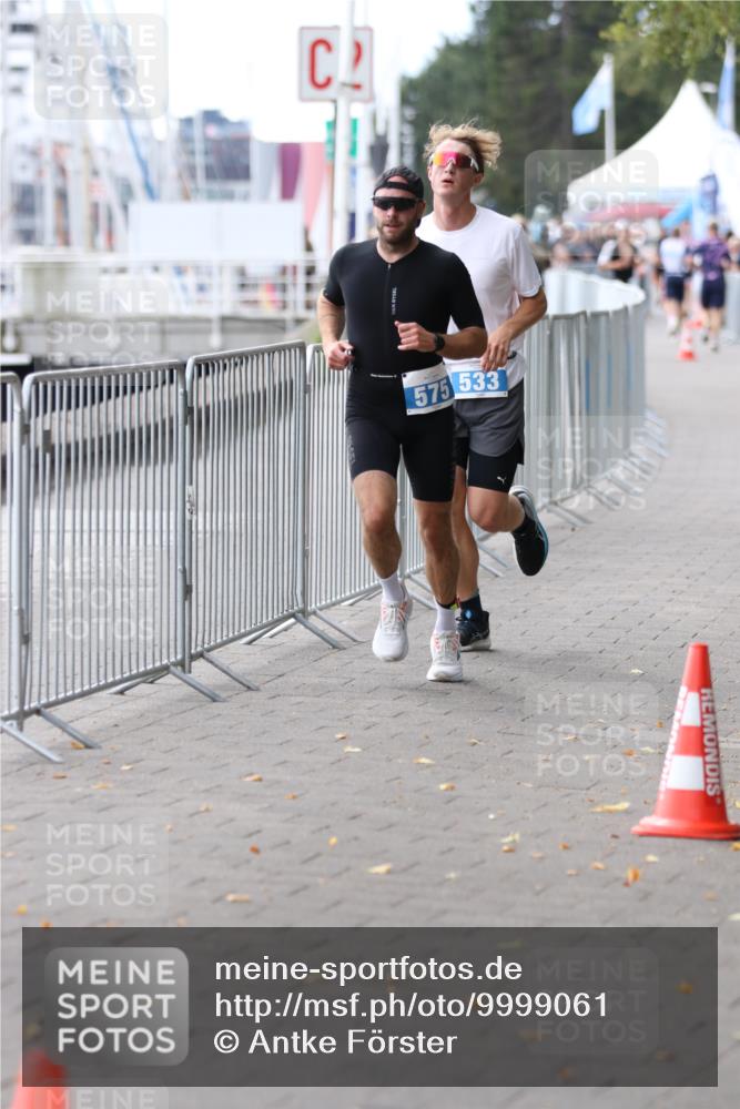 16.08.2026 - KN Förde Triathlon 2026 Antke Förster http://msf.ph/oto/9999061 16.08.2026 13:39:15 Laufen  meine-sportfotos.de