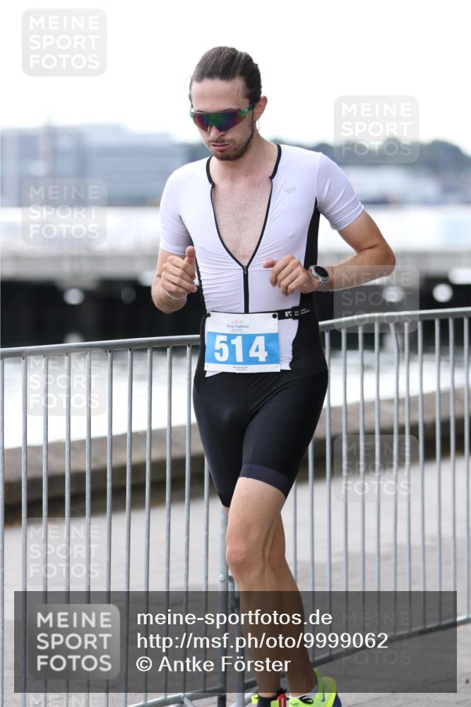 16.08.2026 - KN Förde Triathlon 2026 Antke Förster http://msf.ph/oto/9999062 16.08.2026 13:39:16 Laufen  meine-sportfotos.de