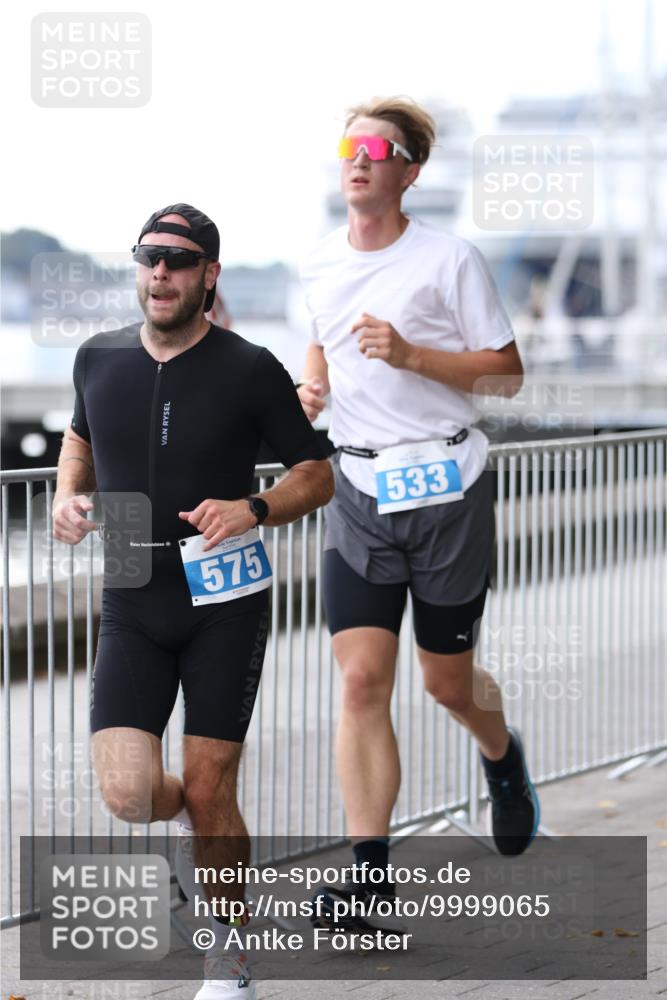 16.08.2026 - KN Förde Triathlon 2026 Antke Förster http://msf.ph/oto/9999065 16.08.2026 13:39:18 Laufen  meine-sportfotos.de