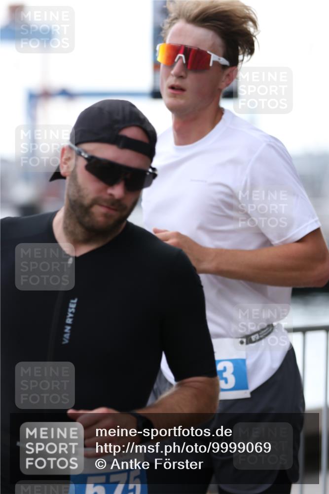 16.08.2026 - KN Förde Triathlon 2026 Antke Förster http://msf.ph/oto/9999069 16.08.2026 13:39:20 Laufen  meine-sportfotos.de