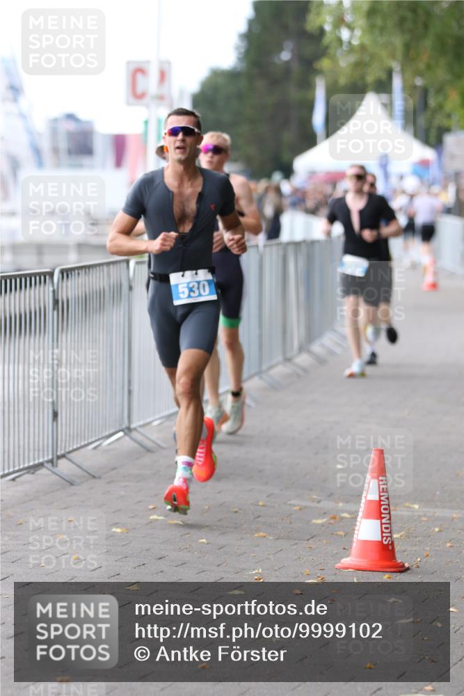 16.08.2026 - KN Förde Triathlon 2026 Antke Förster http://msf.ph/oto/9999102 16.08.2026 13:40:05 Laufen  meine-sportfotos.de