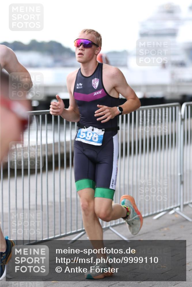 16.08.2026 - KN Förde Triathlon 2026 Antke Förster http://msf.ph/oto/9999110 16.08.2026 13:40:08 Laufen  meine-sportfotos.de