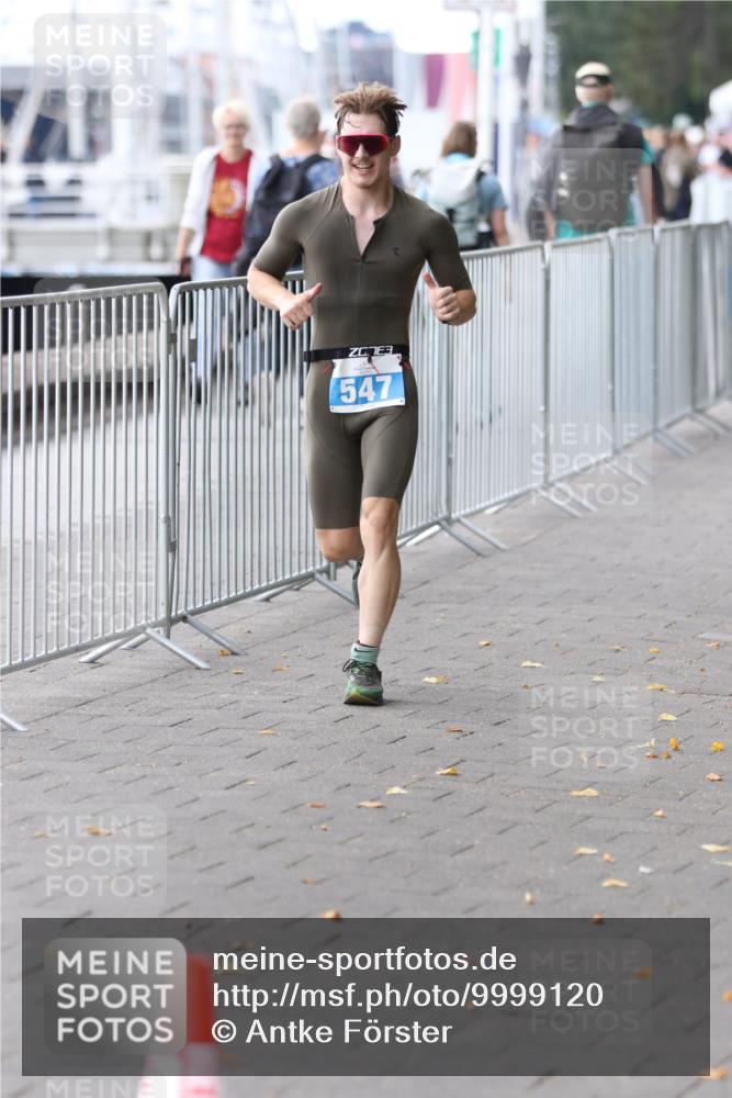 16.08.2026 - KN Förde Triathlon 2026 Antke Förster http://msf.ph/oto/9999120 16.08.2026 13:40:26 Laufen  meine-sportfotos.de