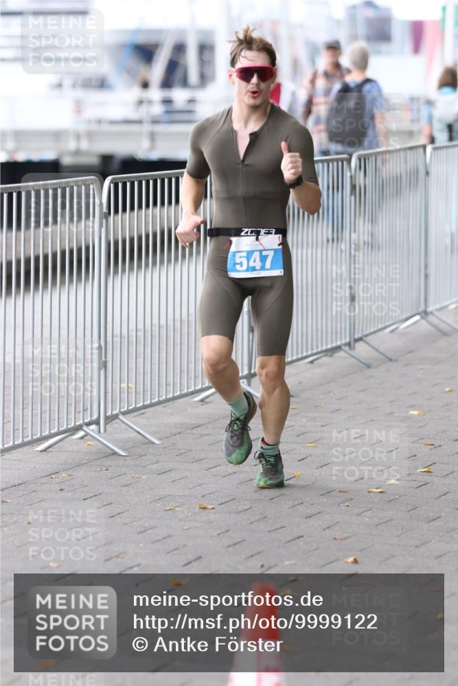 16.08.2026 - KN Förde Triathlon 2026 Antke Förster http://msf.ph/oto/9999122 16.08.2026 13:40:26 Laufen  meine-sportfotos.de