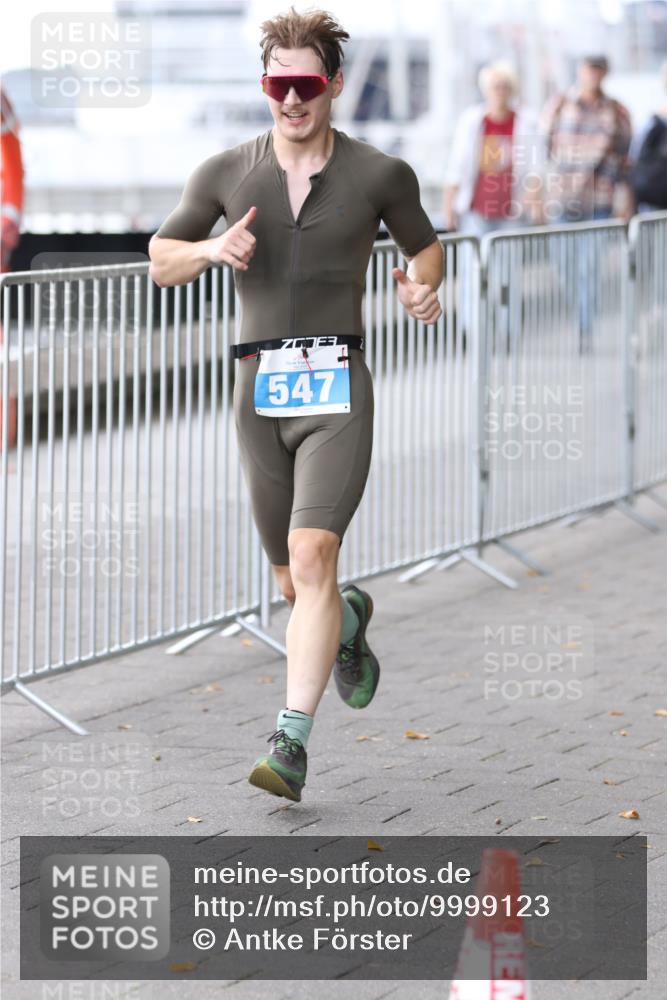 16.08.2026 - KN Förde Triathlon 2026 Antke Förster http://msf.ph/oto/9999123 16.08.2026 13:40:27 Laufen  meine-sportfotos.de