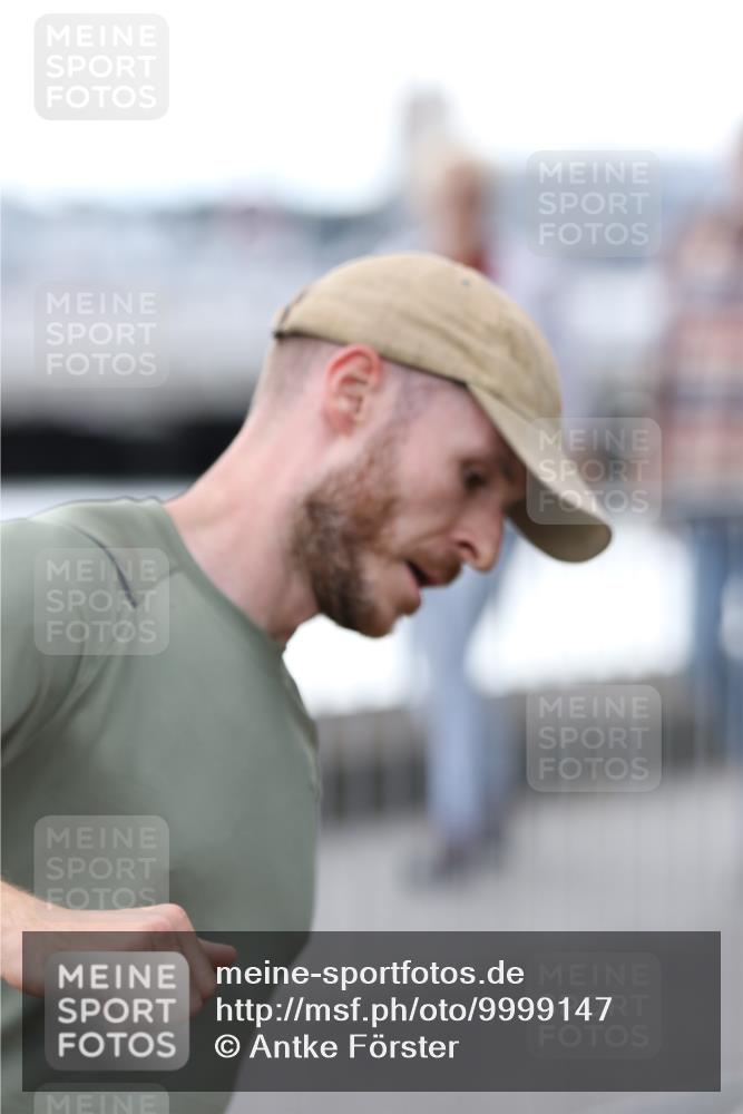 16.08.2026 - KN Förde Triathlon 2026 Antke Förster http://msf.ph/oto/9999147 16.08.2026 13:40:46 Laufen  meine-sportfotos.de