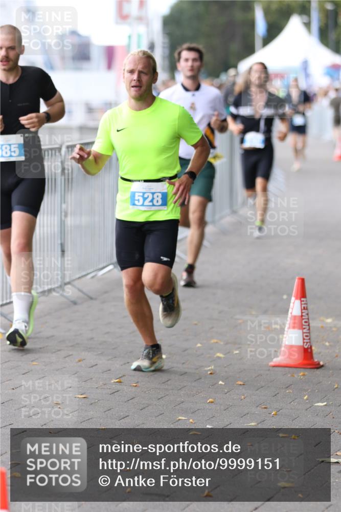 16.08.2026 - KN Förde Triathlon 2026 Antke Förster http://msf.ph/oto/9999151 16.08.2026 13:40:50 Laufen  meine-sportfotos.de