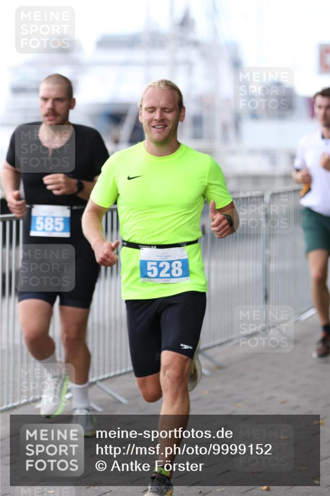 16.08.2026 - KN Förde Triathlon 2026 Antke Förster http://msf.ph/oto/9999152 16.08.2026 13:40:51 Laufen  meine-sportfotos.de