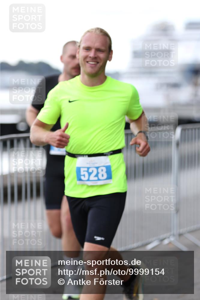 16.08.2026 - KN Förde Triathlon 2026 Antke Förster http://msf.ph/oto/9999154 16.08.2026 13:40:52 Laufen  meine-sportfotos.de