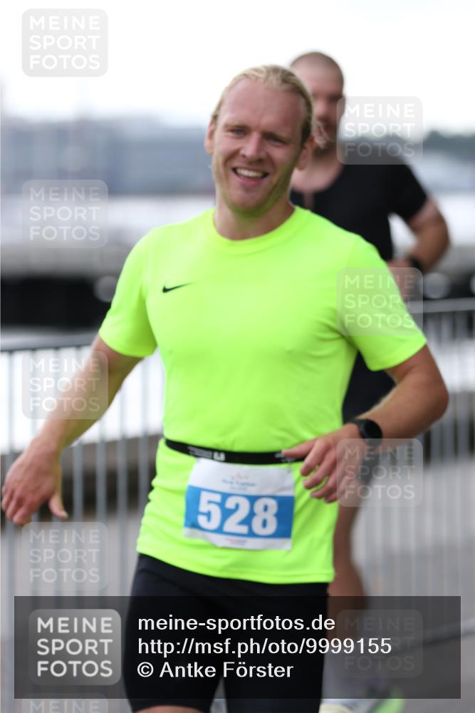 16.08.2026 - KN Förde Triathlon 2026 Antke Förster http://msf.ph/oto/9999155 16.08.2026 13:40:52 Laufen  meine-sportfotos.de