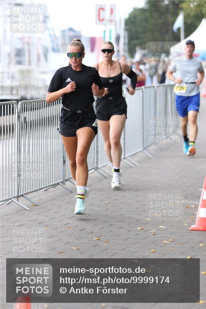 16.08.2026 - KN Förde Triathlon 2026 Antke Förster http://msf.ph/oto/9999174 16.08.2026 13:41:10 Laufen  meine-sportfotos.de