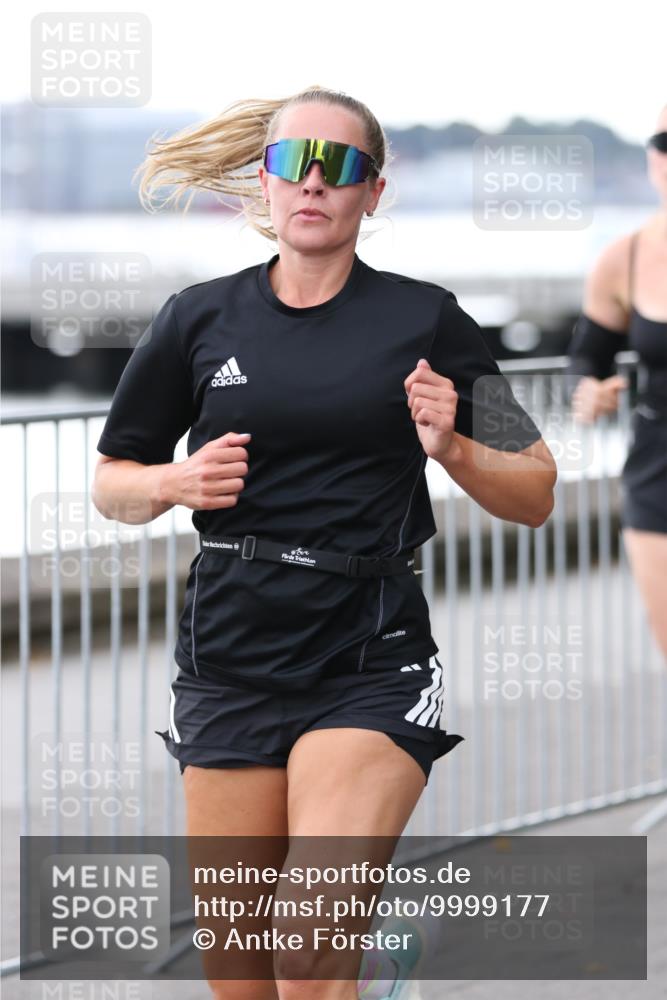 16.08.2026 - KN Förde Triathlon 2026 Antke Förster http://msf.ph/oto/9999177 16.08.2026 13:41:13 Laufen  meine-sportfotos.de