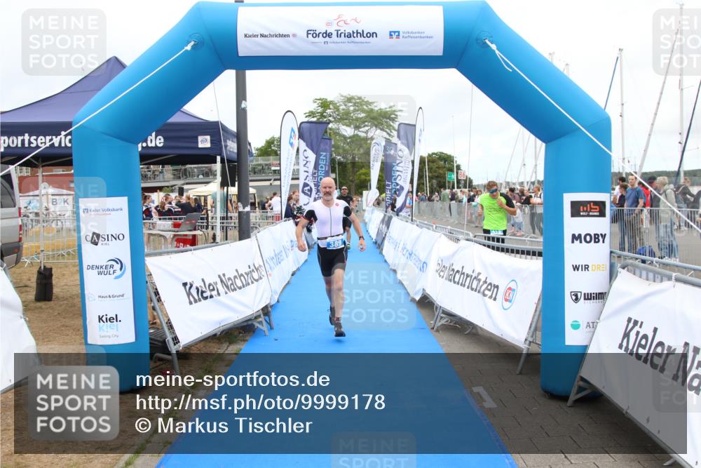 16.08.2026 - KN Förde Triathlon 2026 Markus Tischler http://msf.ph/oto/9999178 16.08.2026 12:12:54 Ziel 389, 399, 389, 399 meine-sportfotos.de