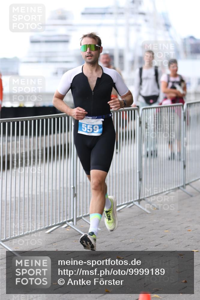 16.08.2026 - KN Förde Triathlon 2026 Antke Förster http://msf.ph/oto/9999189 16.08.2026 13:41:35 Laufen  meine-sportfotos.de
